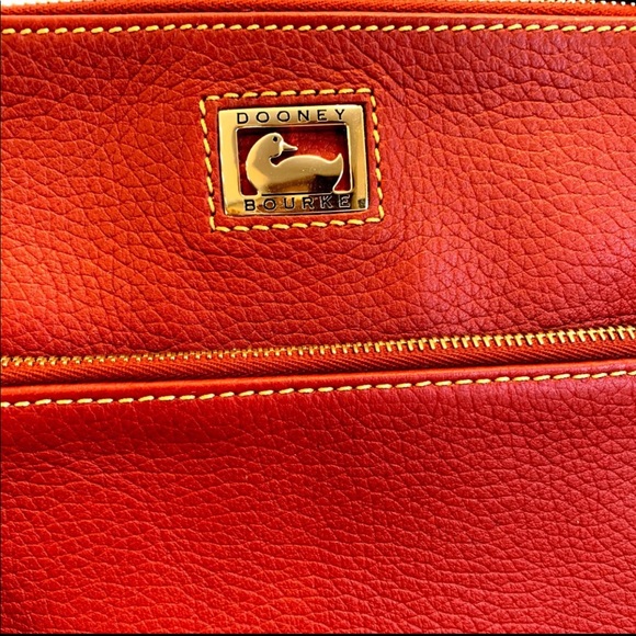 Dooney Bourke purse - Picture 3 of 7